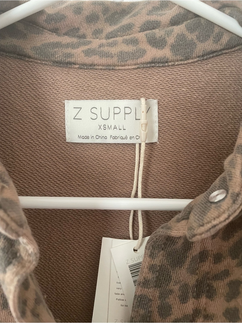 Z Supply XS Oversized Leopard Print Button-Down All Day Knit Denim Jacket NWT - Picture 2 of 7